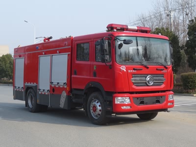 東風(fēng)水罐消防車(chē)